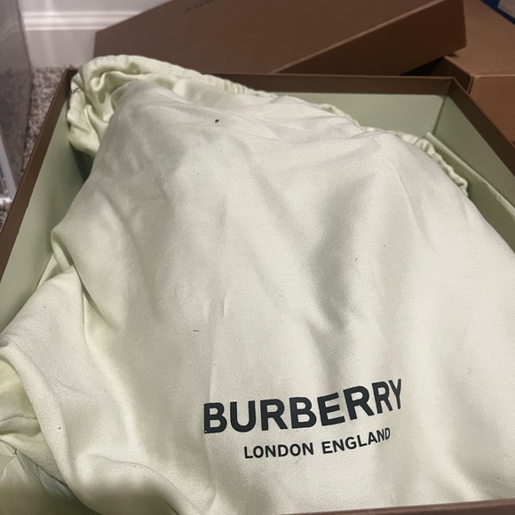 I am looking to sell theses 1 time wear Burberry shoes size 46.Perfect condition - Picture 6 of 6